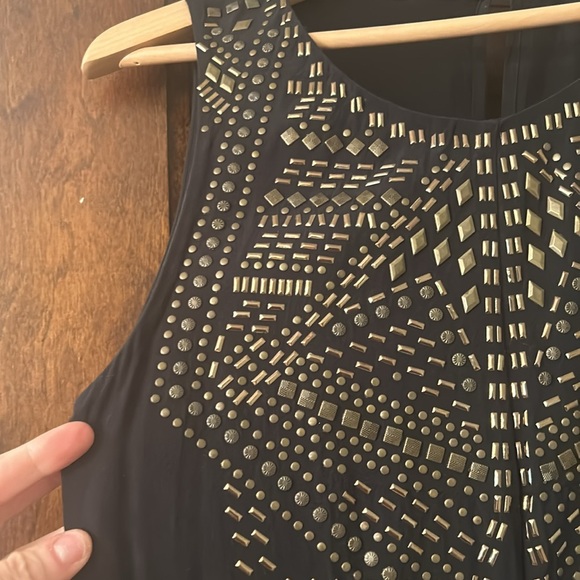 LBD with stunning detail by Twelfth Street by Cynthia Vincent. - Picture 6 of 8